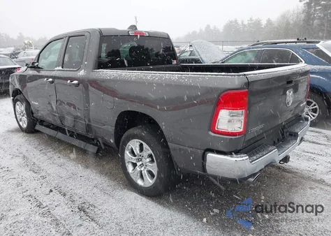 2021 Ram 1500 Big Horn 4X4 6'4 Box z USA, uszkodzony, nr VIN 1C6SRFBT0MN826498